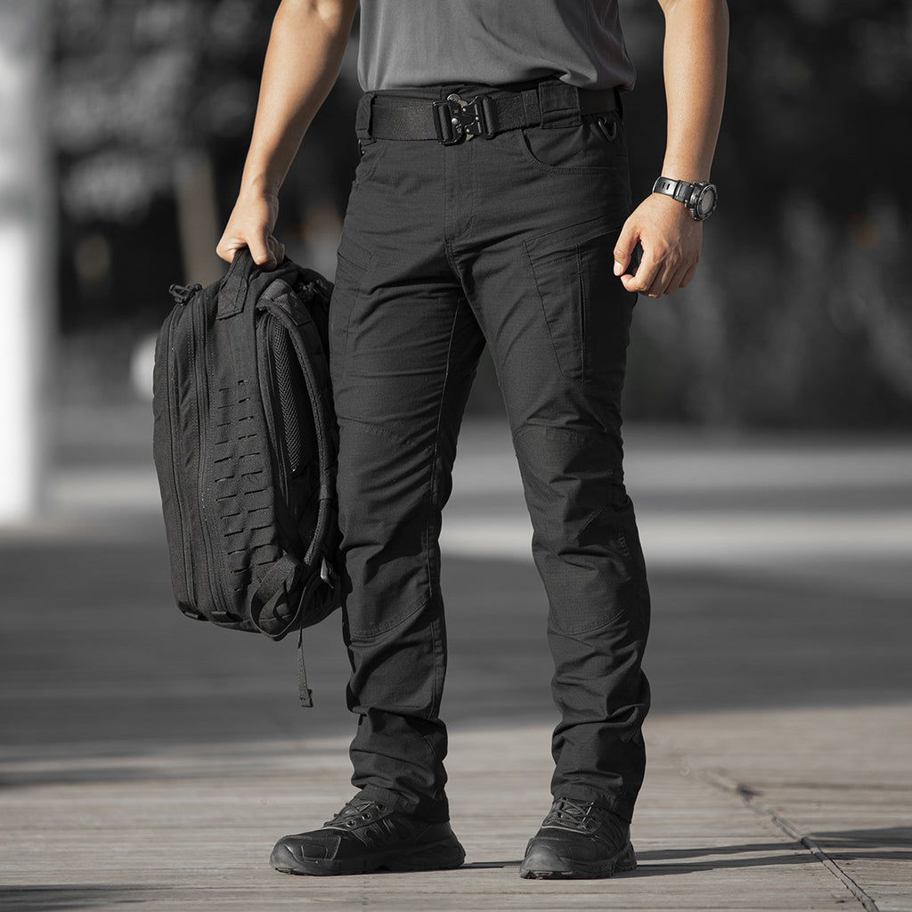 Relaxed Fit Multi-Pocket Cargo Pants