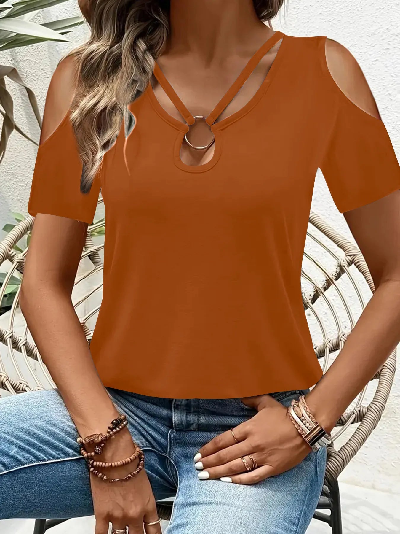 Women's Cold Shoulder T-Shirt – Metal Ring Cutout Detail - ShopNQlik