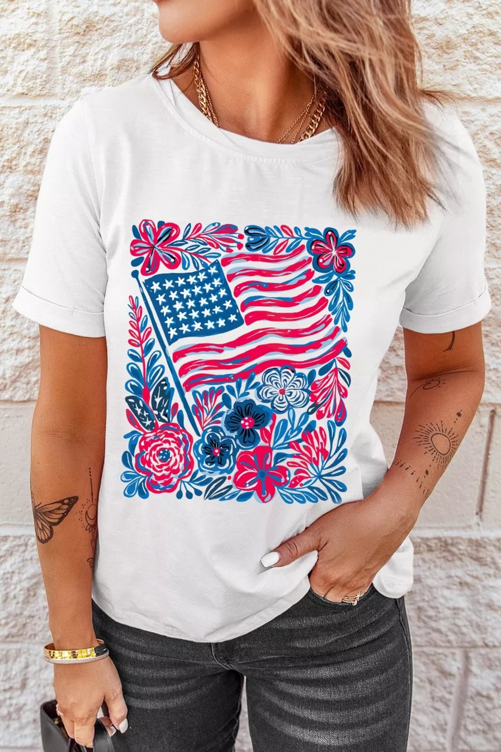 Women's Floral Flag Patriotic Graphic T-Shirt – Aesthetic Print Tee - ShopNQlik