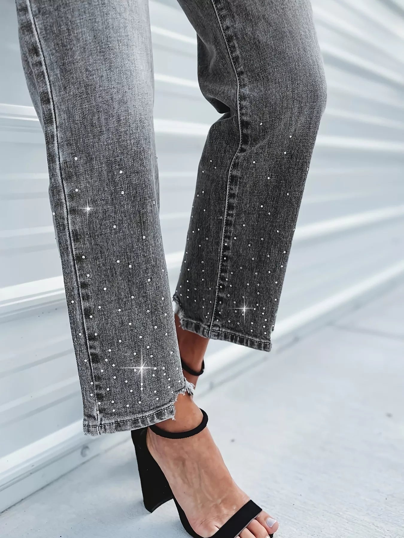 Women's Rhinestone Embellished Cropped Jeans – Dark Gray, S–XL - ShopNQlik